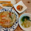 あんかけ焼きそば、そして、ゆで鶏リメイクの春巻とスープ
