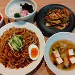 ジャージャー麺