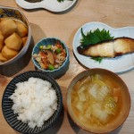 里芋の煮物と焼き魚