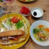 チキンサンドの朝ごはん